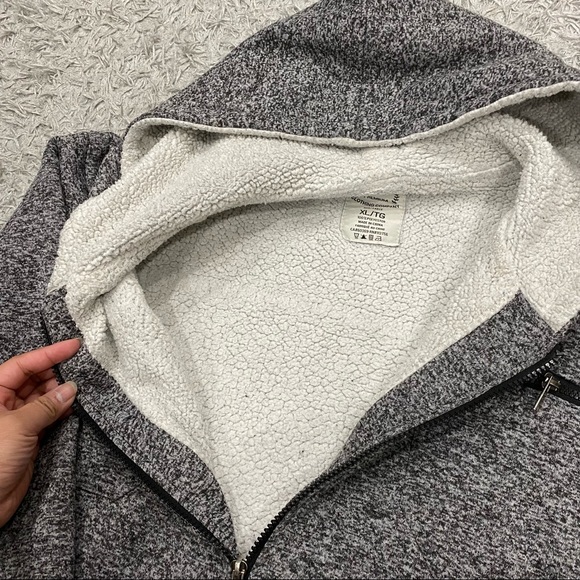 Sweater - Picture 4 of 5